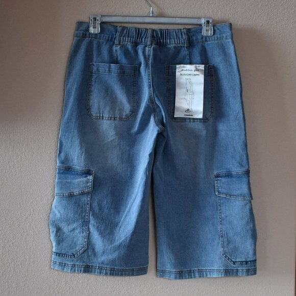 Madden Girl Junior's Light Wash Denim Slouchy Cargo Capri Jeans Size XL - Picture 5 of 6